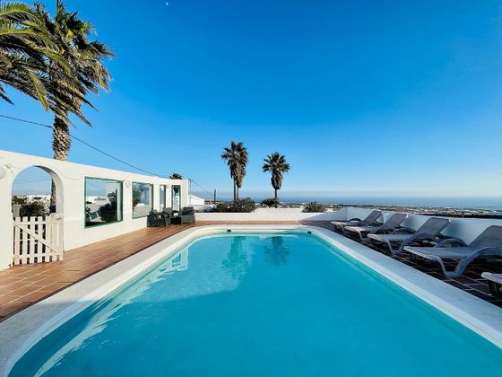 Foto 2 de Xalet en venda a La Asomada de 11 habitacions amb terrassa i piscina