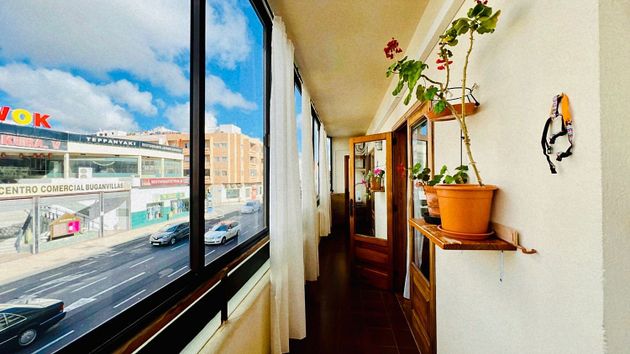 Foto 2 de Pis en venda a Centro - Arrecife de 6 habitacions amb terrassa i balcó
