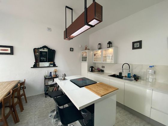 Foto 1 de Casa adossada en venda a Centro - La Vega Alta de 3 habitacions amb terrassa i garatge