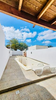 Foto 2 de Dúplex en venta en Tahiche de 4 habitaciones con terraza y piscina