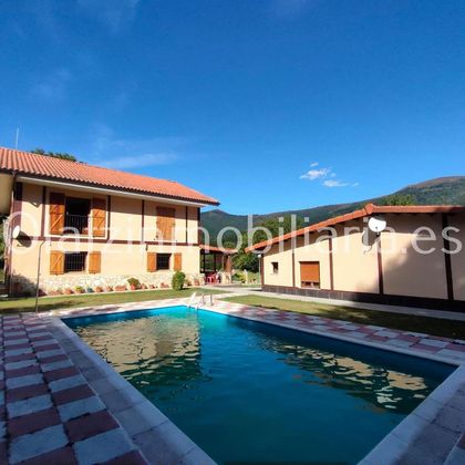 Foto 1 de Casa en venda a Valle de Mena de 7 habitacions amb terrassa i piscina