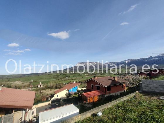 Foto 2 de Casa en venda a Valle de Mena de 4 habitacions amb terrassa i garatge