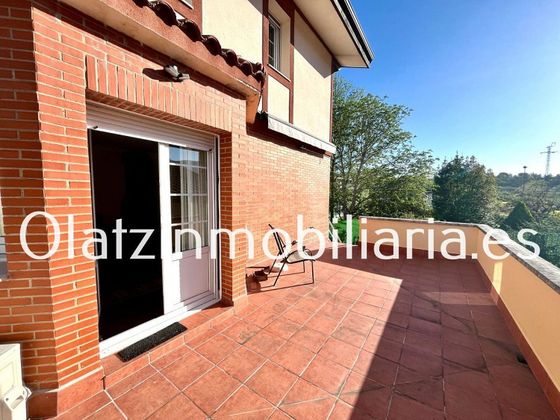 Foto 1 de Casa en venda a Valle de Mena de 4 habitacions amb terrassa i piscina