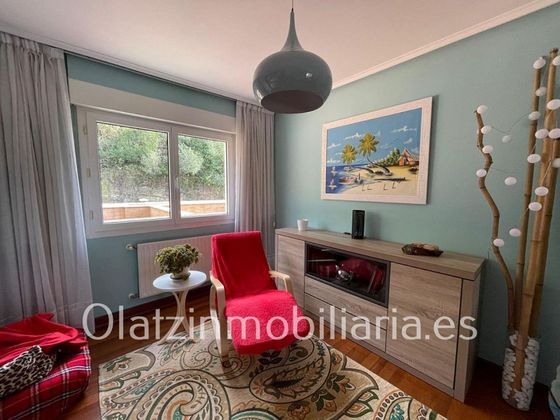 Foto 2 de Dúplex en venda a Carranza de 3 habitacions amb terrassa i calefacció