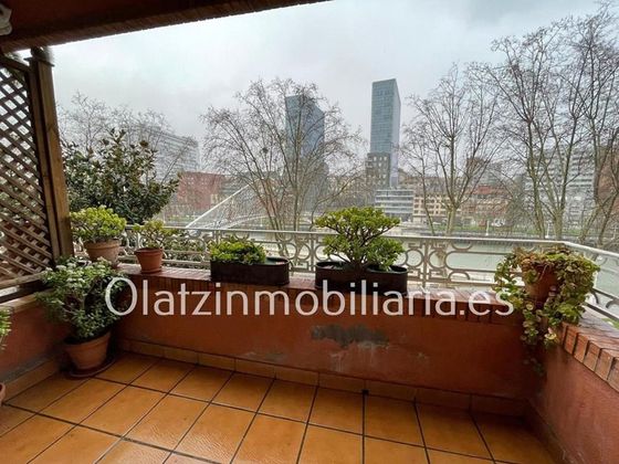 Foto 2 de Pis en venda a Castaños de 3 habitacions amb terrassa i garatge