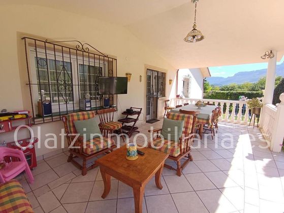 Foto 1 de Casa en venda a Valle de Mena de 4 habitacions amb terrassa i balcó