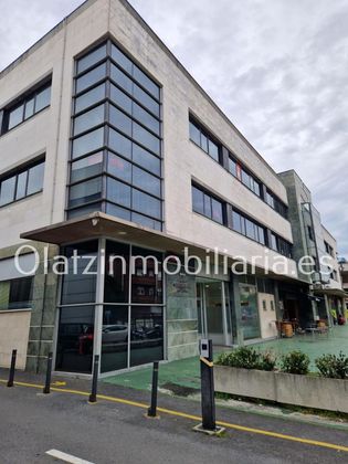 Foto 2 de Alquiler de oficina en Zona Lamiako - Pinueta con garaje y aire acondicionado