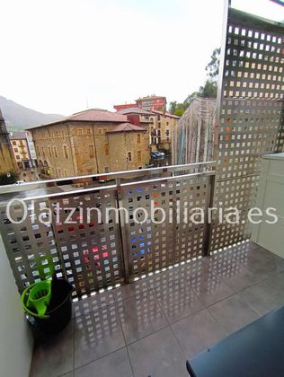 Foto 2 de Piso en venta en Balmaseda de 2 habitaciones con balcón y calefacción