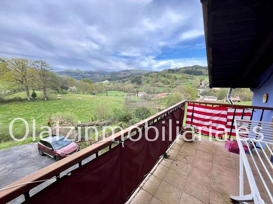 Foto 1 de Casa en venda a Valle de Villaverde de 3 habitacions amb garatge i balcó