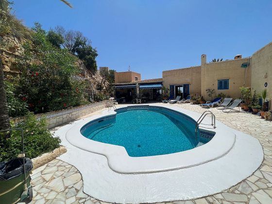 Foto 2 de Venta de chalet en Las Ventanicas - La Paratá de 4 habitaciones con terraza y piscina