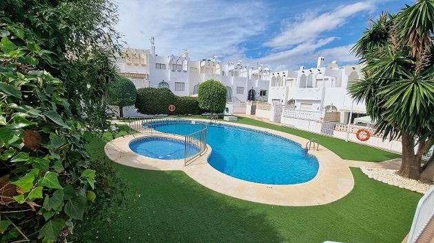 Foto 2 de Dúplex en venta en Urb. El Palmeral de 3 habitaciones con terraza y piscina