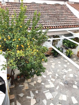 Foto 1 de Casa en venda a Pinos Puente de 4 habitacions amb terrassa i jardí