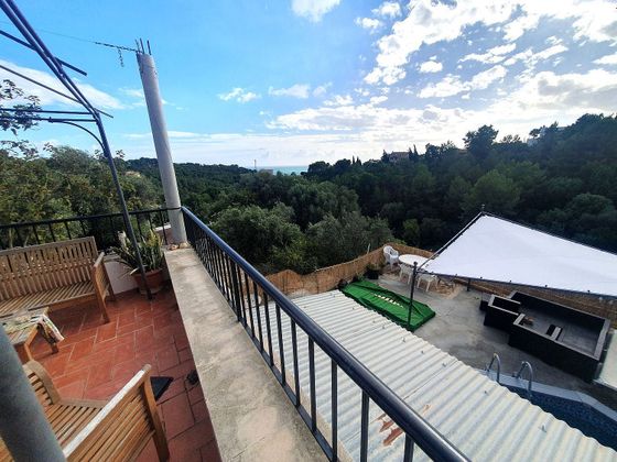 Foto 2 de Chalet en venta en Génova de 6 habitaciones con terraza y piscina