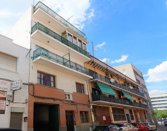 Foto 1 de Pis en venda a Universidad de 3 habitacions amb terrassa i garatge
