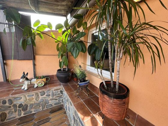 Foto 2 de Casa en venta en Sant Celoni de 3 habitaciones con terraza y garaje