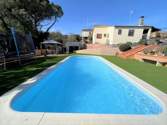 Foto 2 de Casa en venda a Riells i Viabrea de 5 habitacions amb terrassa i piscina