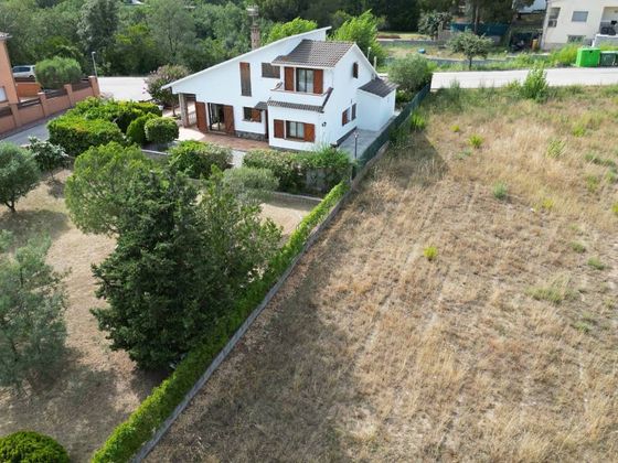 Foto 1 de Casa en venda a Riells i Viabrea de 5 habitacions amb terrassa i jardí