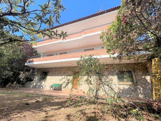 Foto 1 de Casa en venda a Sant Celoni de 6 habitacions amb terrassa i piscina