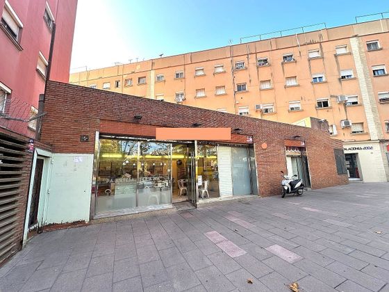 Foto 1 de Edifici en venda a El Turó de la Peira de 936 m²