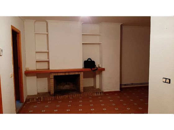 Foto 1 de Casa en venda a calle Síndic Joan Casanova de 4 habitacions amb terrassa i aire acondicionat