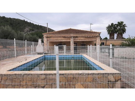 Foto 2 de Venta de chalet en Olleria (l´) de 3 habitaciones con piscina y aire acondicionado