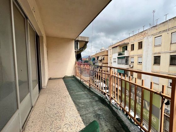 Foto 1 de Pis en venda a Canals de 4 habitacions amb terrassa i balcó