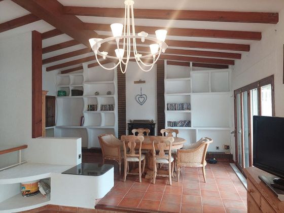 Foto 2 de Casa en alquiler en Pueblo Español-Coveta Fumá de 3 habitaciones con terraza y muebles