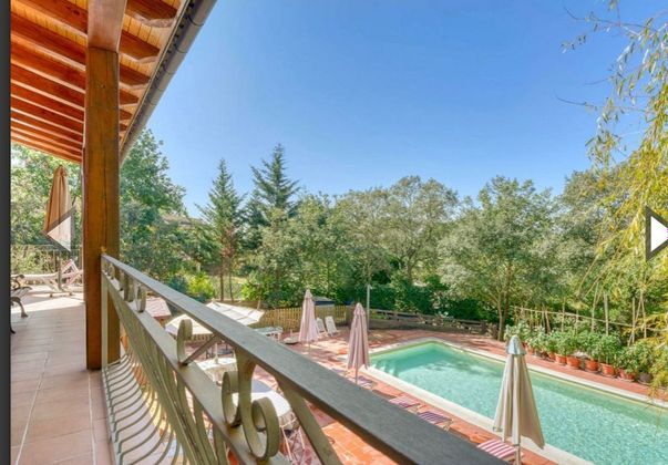 Foto 1 de Xalet en venda a Sils de 6 habitacions amb terrassa i piscina