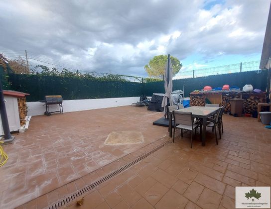 Foto 1 de Xalet en venda a Sils de 3 habitacions amb terrassa i piscina
