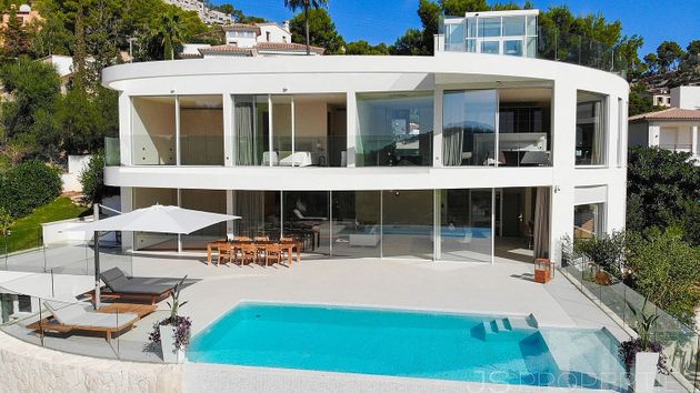 Foto 1 de Casa rural en venta en Port d'Andratx de 4 habitaciones con terraza y piscina