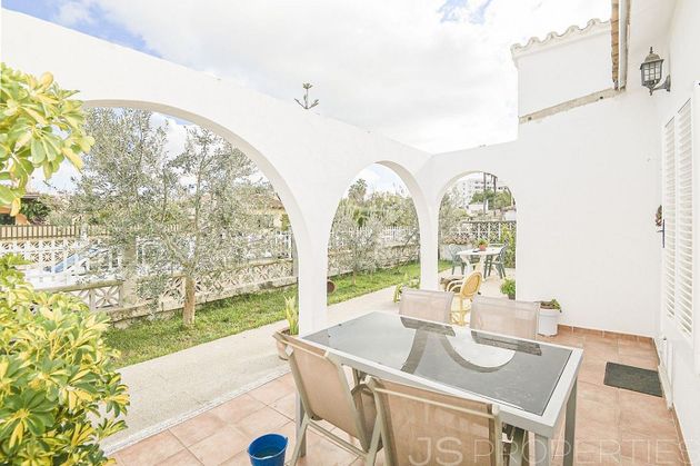 Foto 2 de Casa rural en venta en Port d'Alcúdia - Platja d'Alcúdia de 3 habitaciones con jardín y aire acondicionado