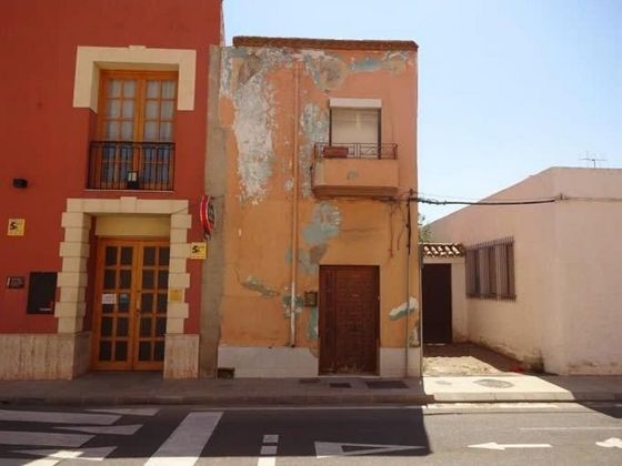 Foto 1 de Venta de casa en Rioja de 2 habitaciones y 105 m²