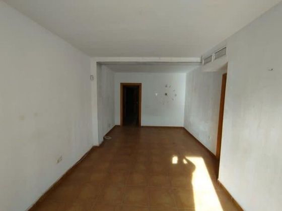 Foto 2 de Piso en venta en Piedras Redondas – Torrecárdenas de 3 habitaciones con terraza y ascensor