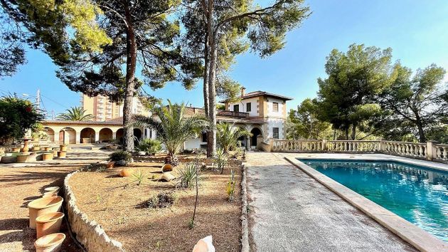 Foto 2 de Venta de chalet en Sant Agustí de 8 habitaciones con terraza y piscina