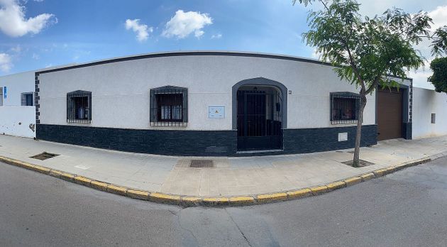 Foto 2 de Casa adosada en venta en San Isidro - Campohermoso de 7 habitaciones con terraza y garaje