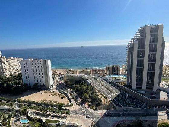 Foto 1 de Pis en venda a Playa de Poniente de 3 habitacions amb terrassa i piscina