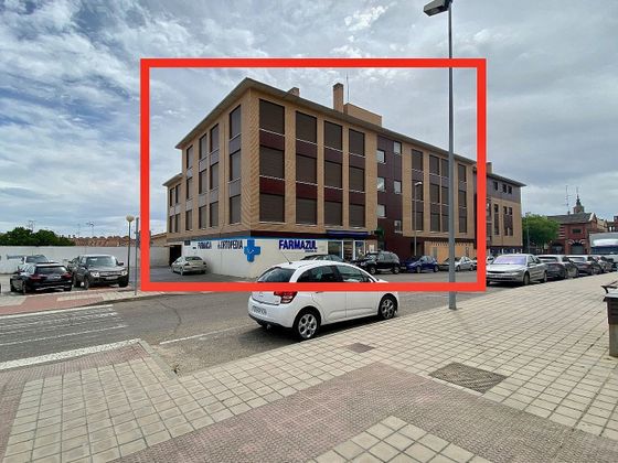 Foto 1 de Edifici en venda a calle Castillos de 1800 m²