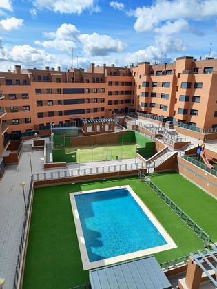 Foto 1 de Ático en venta en calle Isaac Peral de 2 habitaciones con terraza y piscina