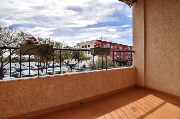 Foto 2 de Piso en venta en Huércal de Almería de 2 habitaciones con terraza y garaje