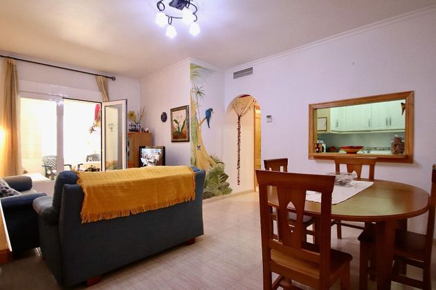 Foto 2 de Piso en venta en calle Albacora de 2 habitaciones con terraza y garaje