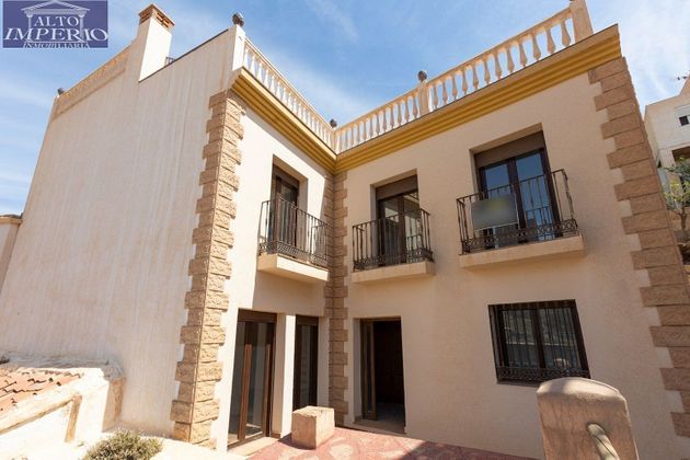 Foto 2 de Casa en venda a Vélez de Benaudalla de 4 habitacions amb terrassa i piscina