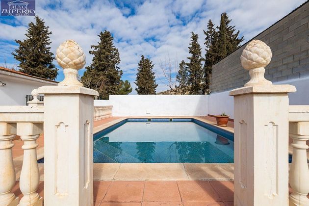 Foto 2 de Xalet en venda a Cacín de 3 habitacions amb terrassa i piscina