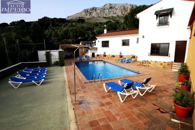 Foto 1 de Casa rural en venda a Villanueva del Trabuco de 11 habitacions amb piscina i jardí