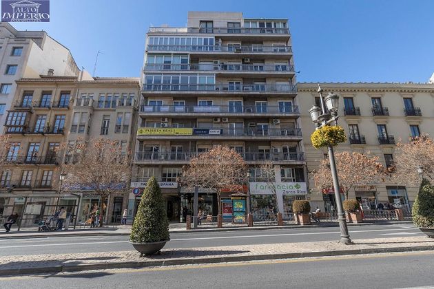 Foto 1 de Pis en venda a calle Acera del Darro de 4 habitacions amb terrassa i balcó