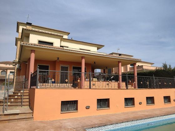 Foto 2 de Venta de casa en Baeza de 9 habitaciones con piscina y garaje