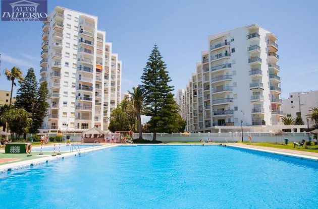 Foto 1 de Estudi en venda a Cortes - Huertas amb terrassa i piscina