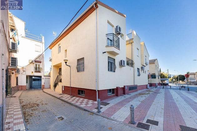 Foto 1 de Venta de casa adosada en Cerrillo de Maracena - Periodistas de 3 habitaciones con garaje y balcón