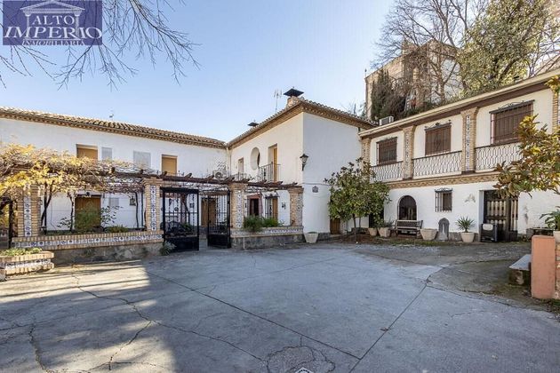 Foto 2 de Xalet en venda a Barrio de la Vega de 10 habitacions amb piscina i jardí