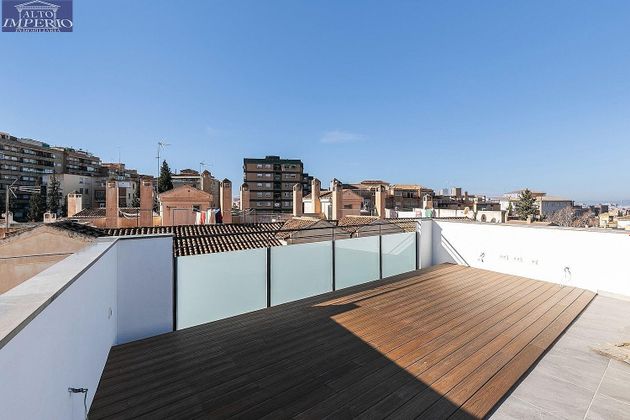 Foto 2 de Àtic en venda a Bola de Oro - Serrallo de 4 habitacions amb terrassa i piscina