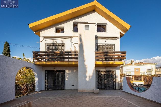 Foto 1 de Xalet en venda a Cájar de 7 habitacions amb terrassa i piscina